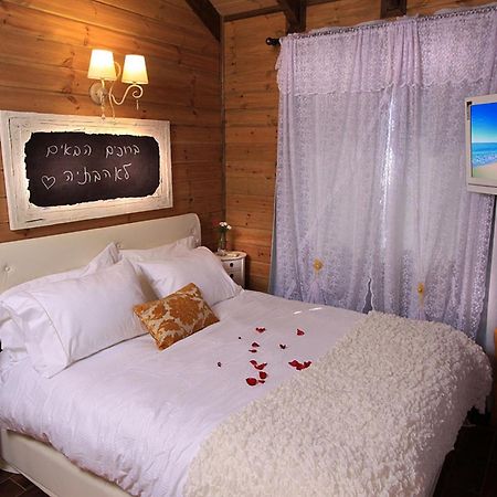 Villa Ahavtia - לזוגות ומשפחות Had Nes Zimmer foto