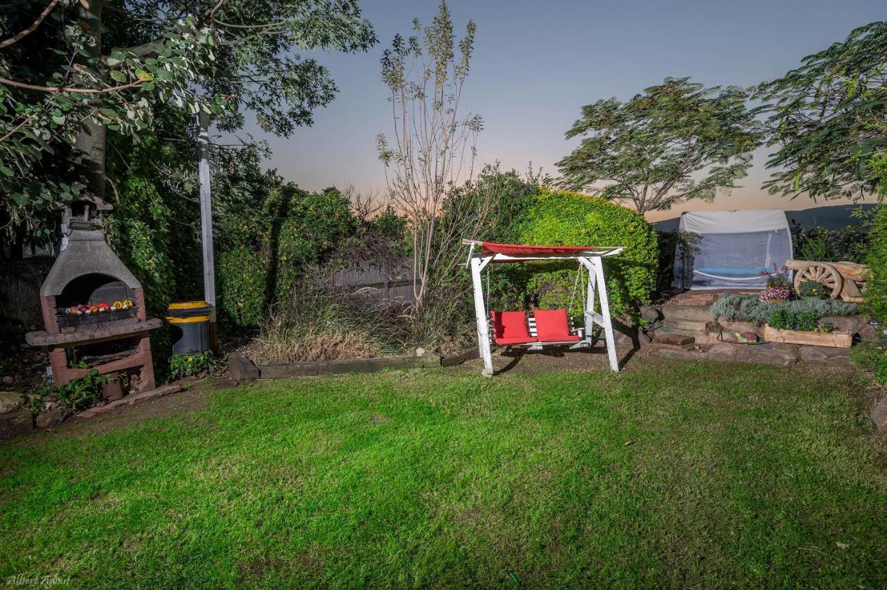 Villa Ahavtia - לזוגות ומשפחות Had Nes Exterior foto